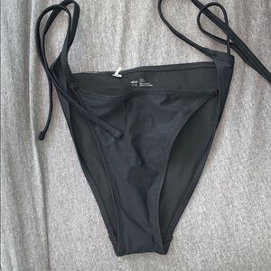 Cheekie bikini bottoms